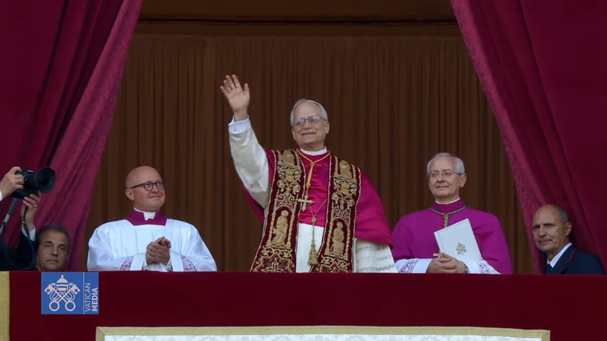 Novo Papa Leão XIV é eleito